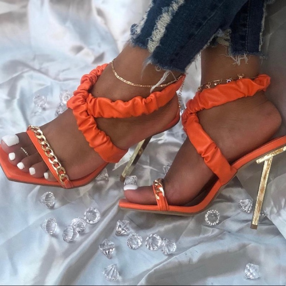 Thee Jyas Heel